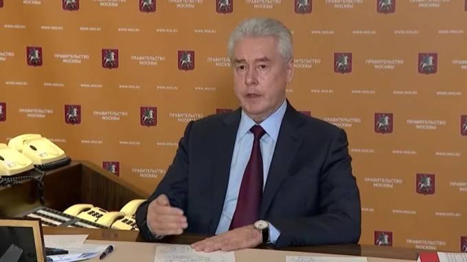 Владимир Путин - Сергей Собянин - Кафе и кинотеатры Москвы откроют в последнюю очередь - piter.tv - Москва - Россия