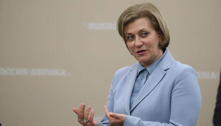 Анна Попова - Роспотребнадзор предлагает снимать ограничения из-за пандемии коронавируса в три этапа - newtvnews.ru - Россия