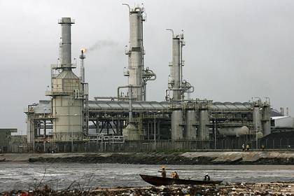 Одна из богатейших экономик Африки оказалась под угрозой из-за дешевой нефти - lenta.ru - Нигерия