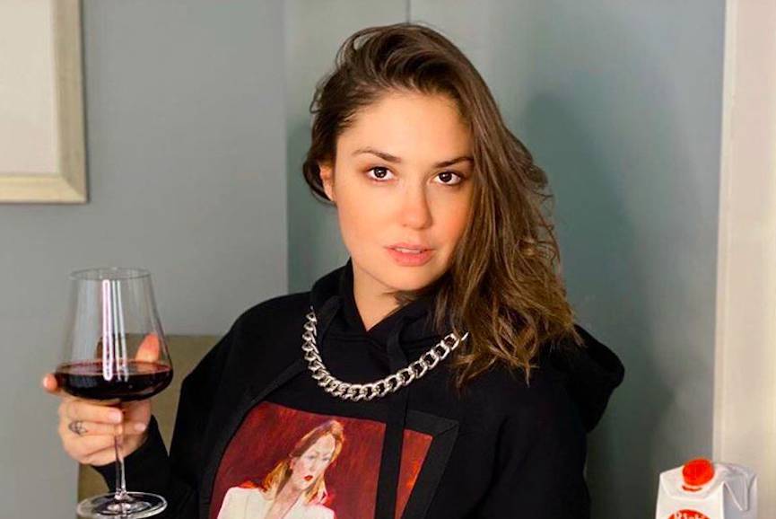 Агата Муцениеце - Агата Муцениеце показала, как выглядела в 19 лет - vm.ru