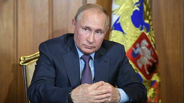 Владимир Путин - Путин потребовал максимально информировать граждан и бизнес о способах получения льгот - newtvnews.ru - Россия