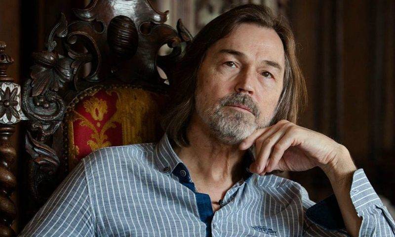 «Держат их у себя на дачах»: Никас Сафронов пристыдил олигархов, скупающих аппараты ИВЛ - bloknot.ru - Ульяновская