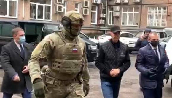 Анатолий Быков - Александр Наумов - Кирилл Войтенко - СКР раскрыл подробности задержания экс-депутата и бизнесмена Анатолия Быкова - znak.com - Россия - Красноярский край - Красноярск - РСФСР