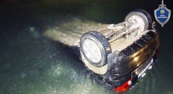 В Сырдарьинской области Matiz упал в канал: погибли двое пассажиров и водитель - podrobno.uz - Узбекистан - Ташкент