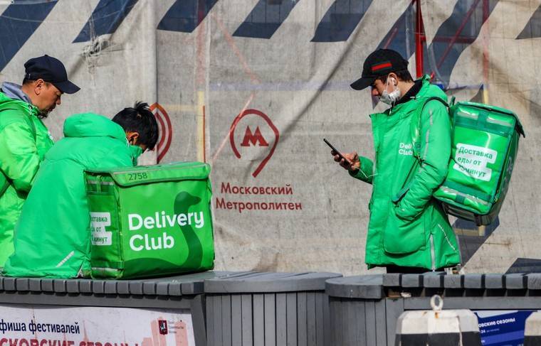 Россияне в майские праздники в три раза чаще заказывали еду - news.ru - Россия