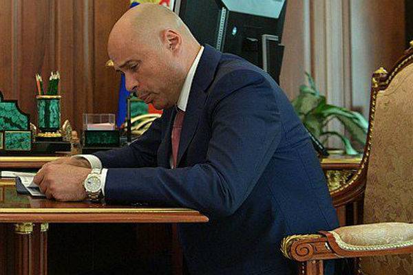 Игорь Артамонов - Евгения Уваркина - На совещании у губернатора людей назвали гопниками и сравнили с клещами - trud.ru - Липецкая обл. - Липецк
