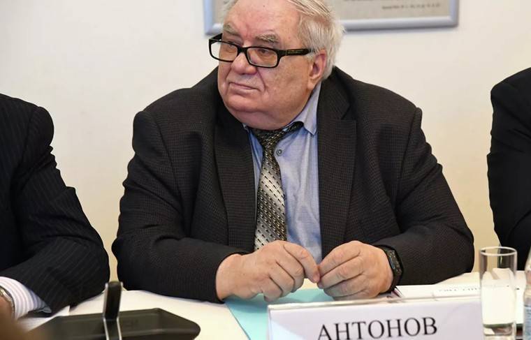 Владимир Антонов - Скончался историк и журналист Владимир Антонов - news.ru - Россия