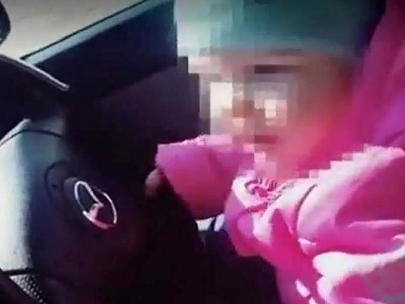 В Приморье родители посадили за руль автомобиля полуторогодовалую дочь - dayonline.ru - Россия - Приморье край