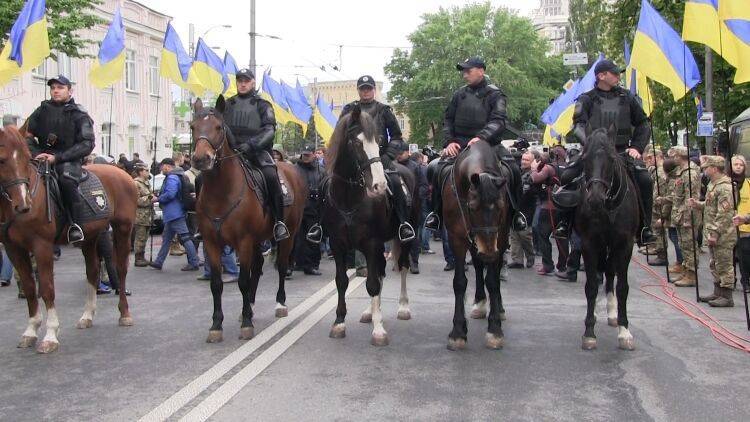 Андрей Золотарев - Золотарев объяснил, почему украинская власть заменяет День Победы 8 мая - polit.info - Украина - Германия