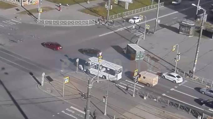 Стали известны подробности ДТП трамвая с пешеходом на Димитрова - piter.tv - Санкт-Петербург