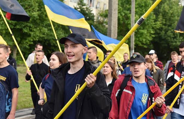 Антон Дробович - Украина отказалась от «культа Победы» - newtvnews.ru - Украина