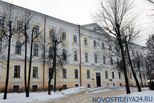 Артем Важенков - В Твери с бывшего здания НКВД демонтировали мемориальные доски о расстрелянных поляках - novostidnya24.ru - Тверь - Польша