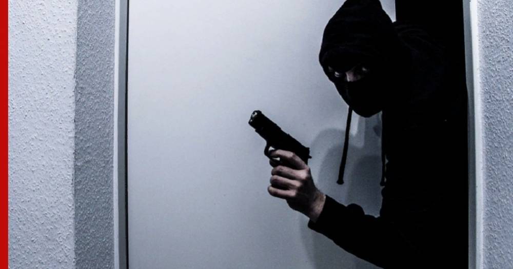 Переодетые врачами «скорой» бандиты отняли у бизнесмена 11 млн руб. - profile.ru - Москва