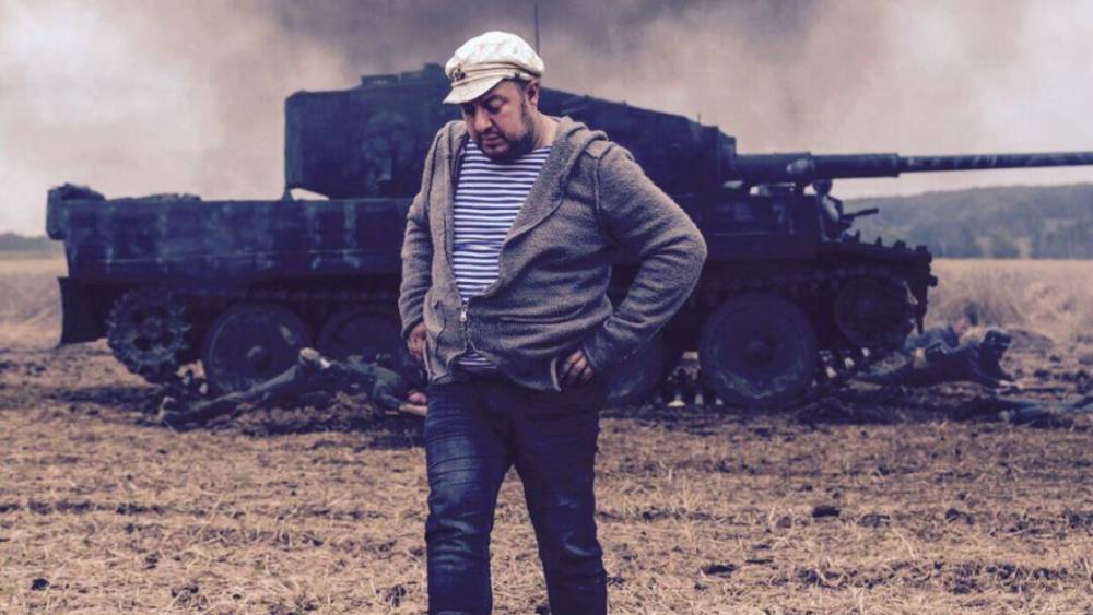 Режиссер Лейзеров раскрыл подробности съемок телесериала о танкистах «Крепкая броня» - riafan.ru - Россия