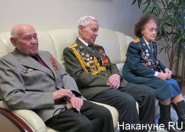 Владимир Путин - Московским ветеранам подарят планшеты, чтобы они могли посмотреть парад - Собянин - nakanune.ru - Москва - Россия