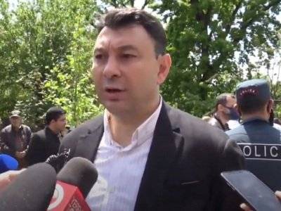 Роберт Кочарян - Эдуард Шармазанов - Роберт К - Шармазанов: В день освобождения Шуши Герой Арцаха Роберт Кочарян должен быть освобожден - news.am - Армения