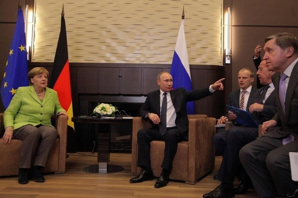 Владимир Путин - Ангела Меркель - Путин и Меркель поздравили друг друга с 75-летием победы над фашизмом - mk.ru - Москва - Россия - Германия - Берлин