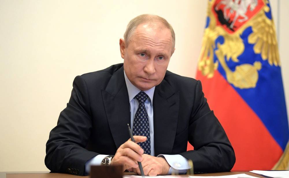 Владимир Путин - Дмитрий Песков - Путин рассказал о своей первой работе после окончания вуза - vm.ru - Россия