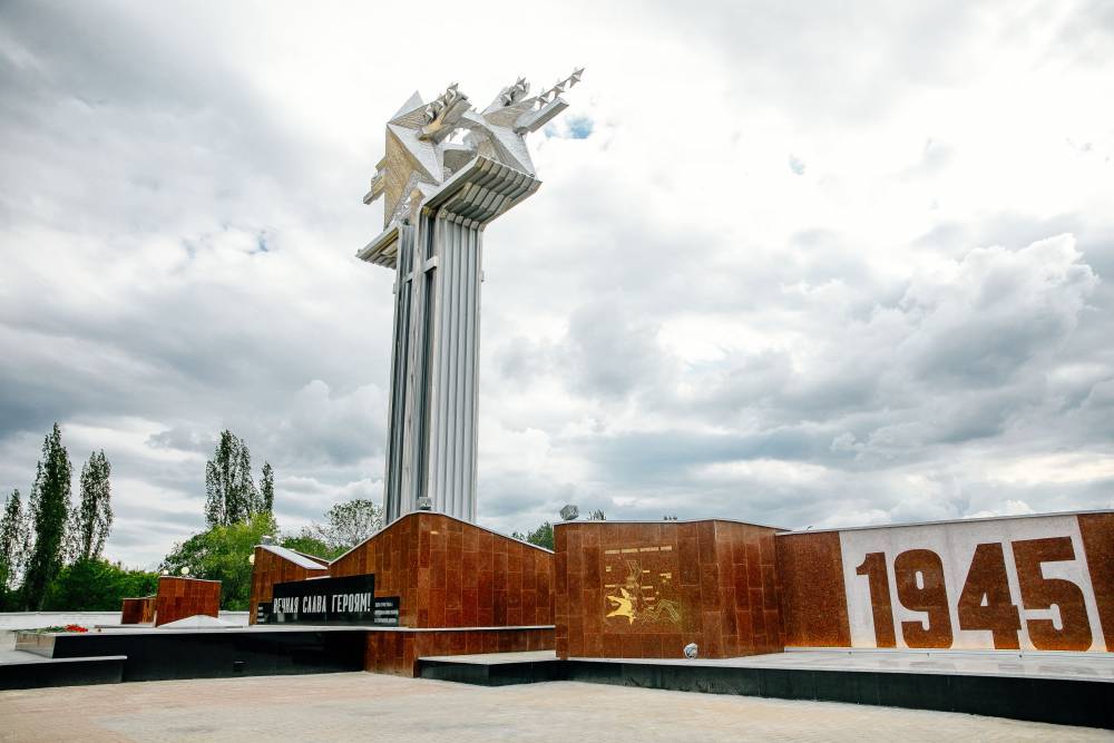 Богдан Хмельницкий - В канун 75-й годовщины Победы в Нововоронеже завершилась реконструкция мемориала - moe-online.ru - Украина - Киев - Воронеж