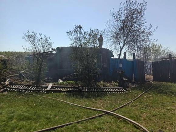В Курганской области — новый пожар из-за детской шалости: сгорели дом и сарай - znak.com - Курганская обл. - район Мишкинский