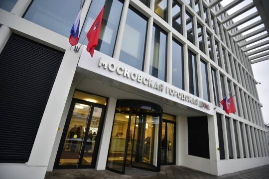 В Мосгордуме отметили, что цифровые пропуска для поездок на работу продлят до 31 мая автоматически - versia.ru - Москва - Россия