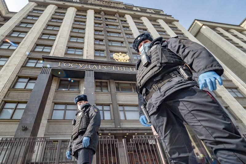 Правительство одобрило расширение прав полицейских - tvc.ru - Россия
