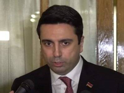 Ален Симонян - Вице-спикер парламента Армении: Вопрос о сложении депутатского мандата не обсуждался - news.am - Армения