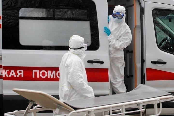 В Кемерово главврач издал приказ, позволяющий увольнять заразившихся медиков - mk.ru - Кемерово