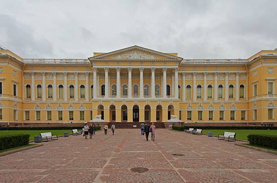 В Русском музее провели онлайн-лекцию о героическом блокадном прошлом сотрудников учреждения - pnp.ru - Санкт-Петербург