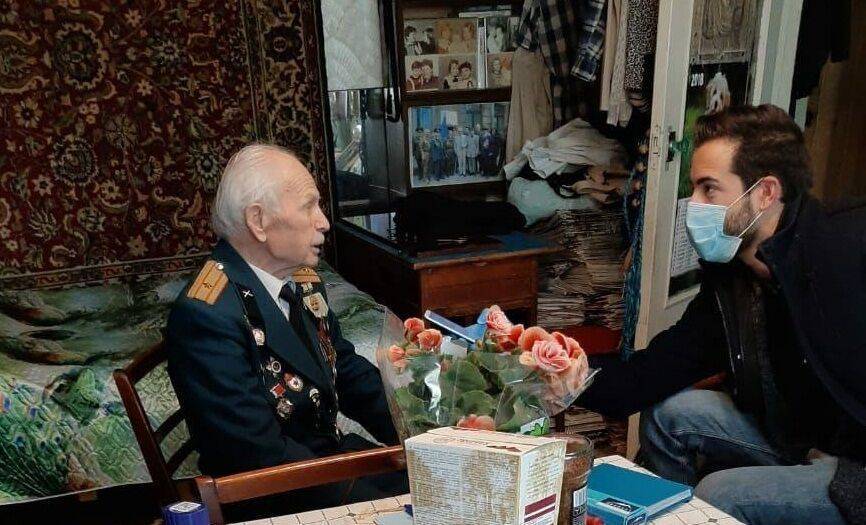 Союз ветеранов поздравил с Днем Победы 95-летнего советского разведчика из Петербурга - inforeactor.ru - Россия - Санкт-Петербург - Карелия
