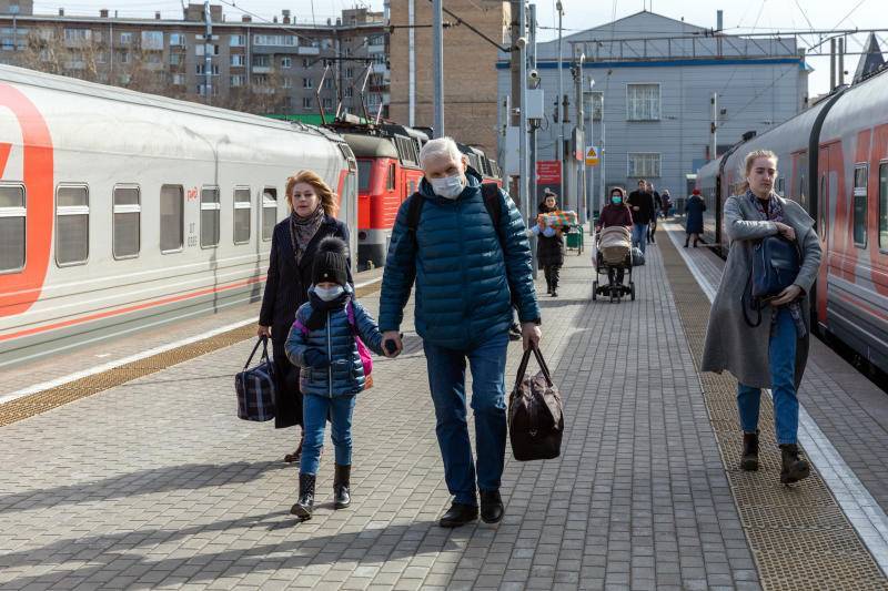Москвичи смогут приобрести маски и перчатки на станциях МЦК и МЦД - vm.ru - Москва - территория Отмечавшееся Направление