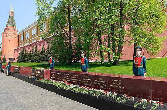 Владимир Путин - Первыми городами воинской славы стали Белгород, Курск и Орёл - pnp.ru - Россия - Орел - Белгород - Курск