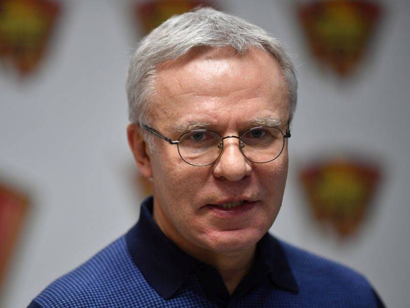 Вячеслав Фетисов - Вячеслав Фетисов: Дед прошел две войны и вернулся целым - sobesednik.ru
