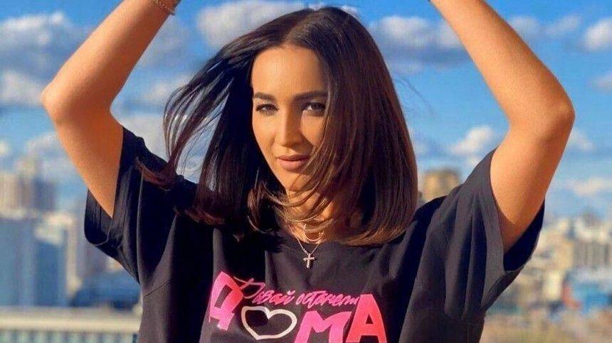 Ольга Бузова - Филипп Киркоров - «Это бомба!» — клип Бузовой о самоизоляции набрал более десяти миллионов просмотров - 5-tv.ru