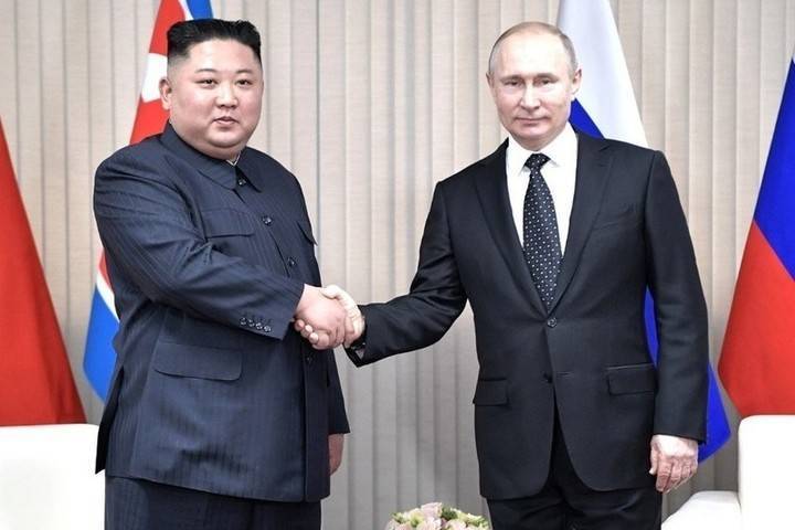 Владимир Путин - Ким Ченын - Ким Чен Ын поздравил Путина с 75-летием Победы в ВОВ - mk.ru - Россия - КНДР