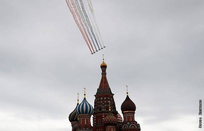 В Москве прошел авиапарад в честь Дня Победы - interfax.ru - Москва - Россия