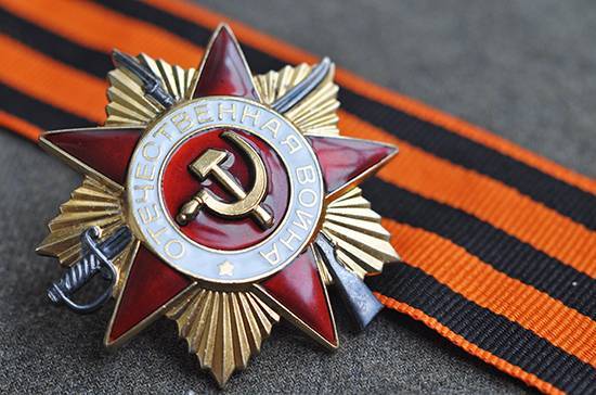 Сергей Неверов - Руководители фракций Госдумы поздравили россиян с 75-летием Победы - pnp.ru - Россия