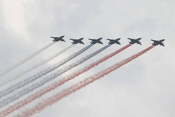 Авиапарад в честь Дня Победы завершился в Москве - trud.ru - Москва
