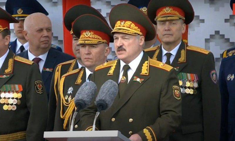 Александр Лукашенко - «Не торопитесь осуждать наследников Победы»: Лукашенко выступил на параде в честь 9 Мая - bloknot.ru - Белоруссия - Минск