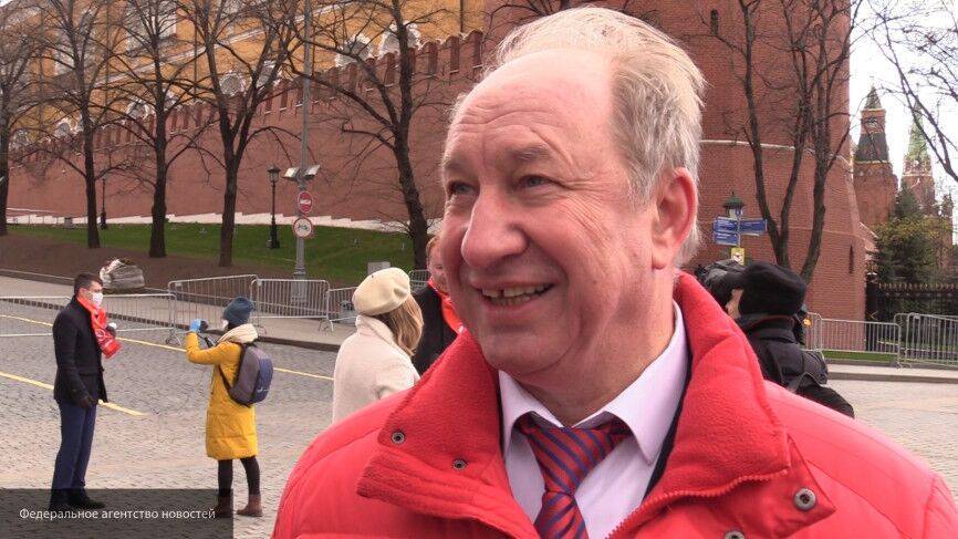 Сергей Собянин - Валерий Рашкин - Рашкин подставил сторонников КПРФ, нарушив режим самоизоляции в День Победы - politexpert.net - Москва - Россия
