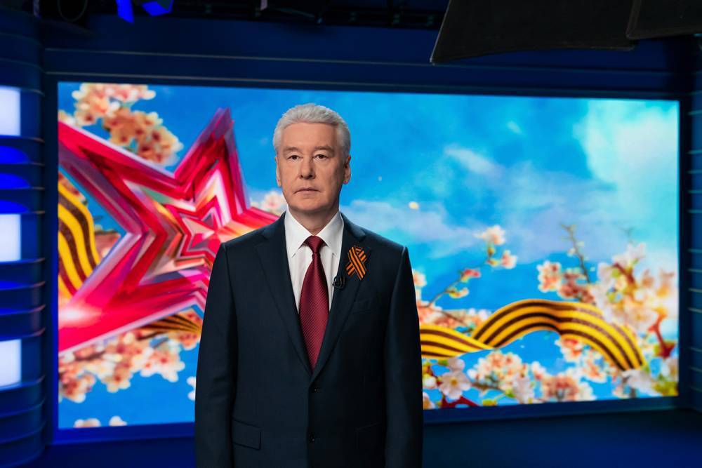 Сергей Собянин - Сергей Собянин пообщался с ветеранами по видеосвязи - vm.ru - Москва