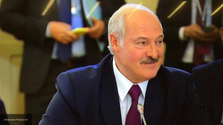 Александр Лукашенко - Лукашенко заявил, что Белоруссия не могла отказаться от проведения парада Победы - polit.info - Белоруссия - Минск