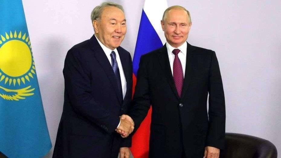Владимир Путин - Нурсултан Назарбаев - Назарбаев и Путин поздравили друг друга с Днём Победы - informburo.kz - Россия - Казахстан