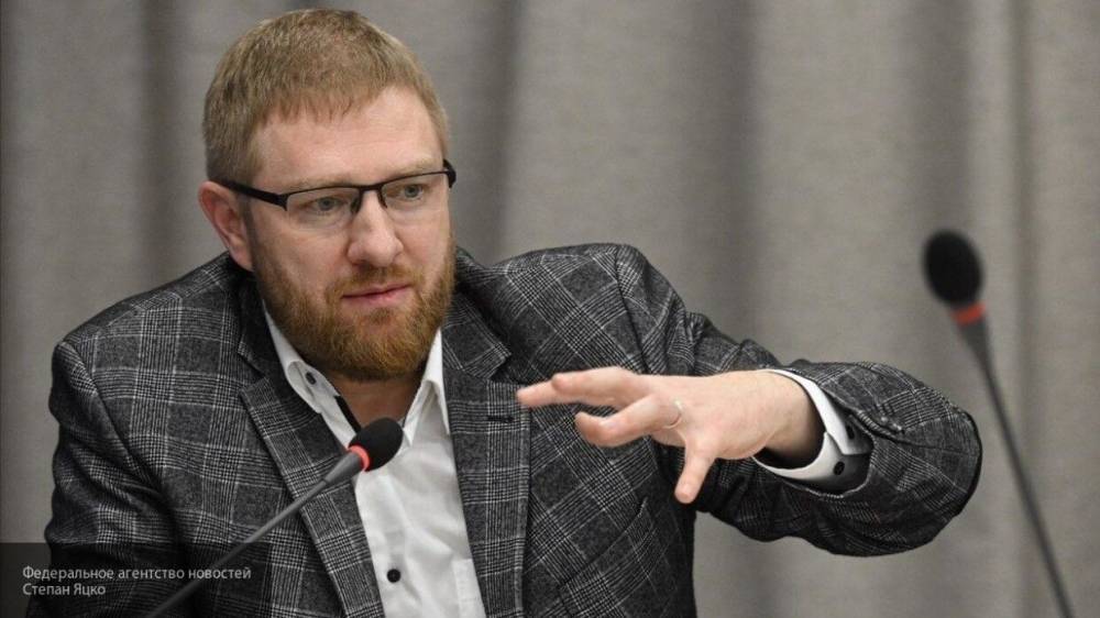 Марк Цукерберг - Александр Малькевич - Малькевич назвал бан постов с фото Знамени Победы в Facebook плевком в сторону РФ - nation-news.ru - Москва - Россия