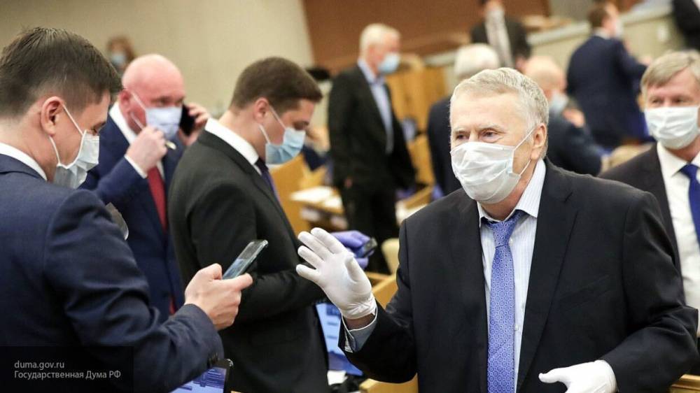 Ярослав Нилов - Сергей Леонов - Госдума предложила установить выплаты в размере МРОТ лицам, ведущим домашнее хозяйство - polit.info - Россия