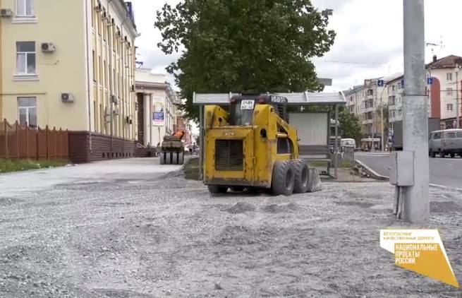 Илья Середюк - Илья Середюк рассказал о ремонте тротуаров на кемеровских улицах - gazeta.a42.ru - Кемерово