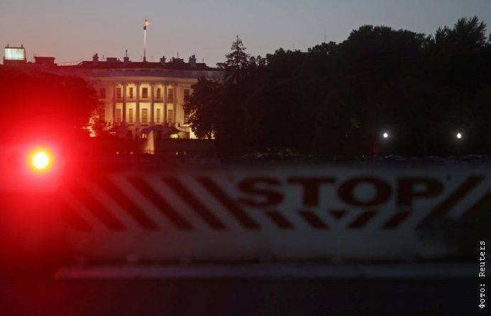 Дональд Трамп - Джордж Флойд - СМИ узнали, что Трамп во время протестов в Вашингтоне cпрятался в бункере Белого дома - usa.one - США - Вашингтон - New York