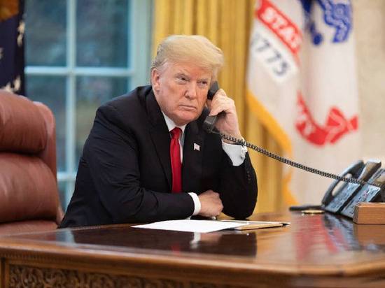 Дональд Трамп - Трампа эвакуировали в бункер в ходе протестов у Белого дома - newtvnews.ru - США - New York