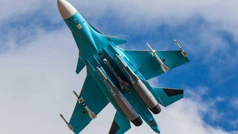 Обновленные Су-34 обеспечит безопасность России на дальних подступах - newizv.ru - Россия