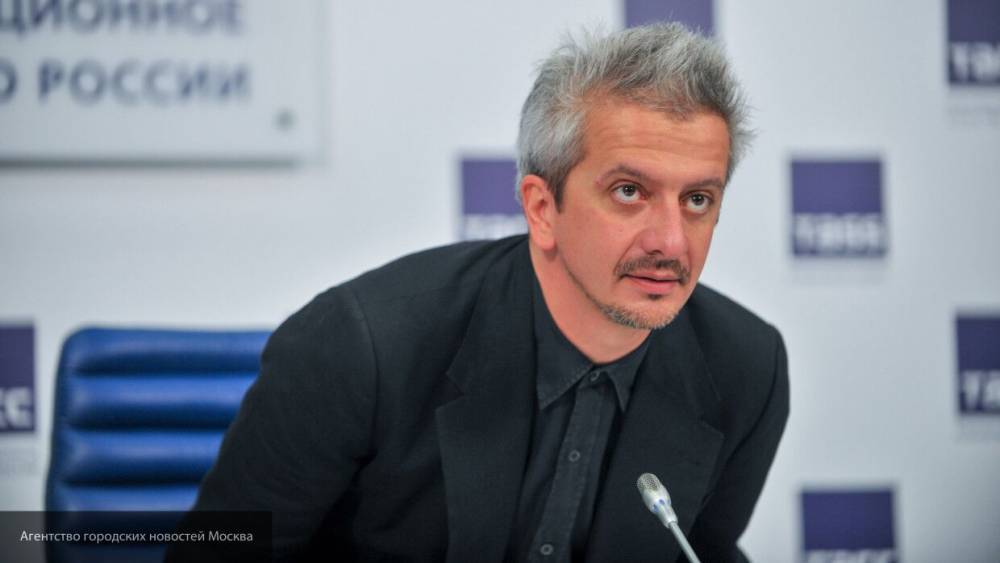 Константин Богомолов - Ксения Собчак - Муж Собчак опубликовал голое фото таинственной незнакомки - nation-news.ru